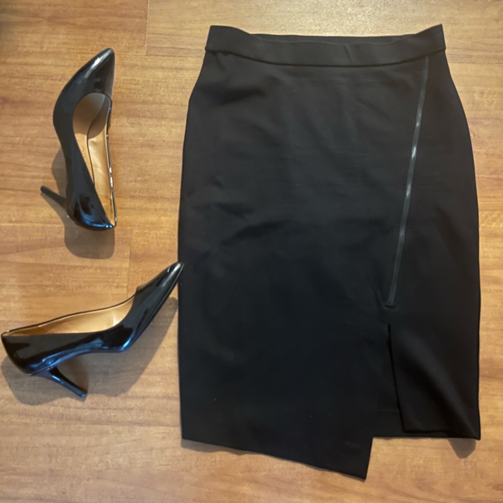 Jules and Leopold Assymetrical Black Zipper Pencil Skirt